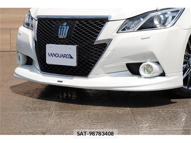 Toyota CROWN HYBRID 2013-05 8549318-16