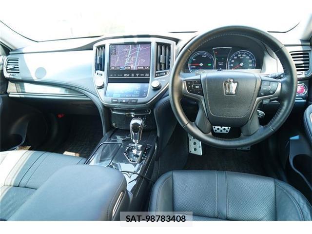 Toyota CROWN HYBRID 2013-05 8549318-19