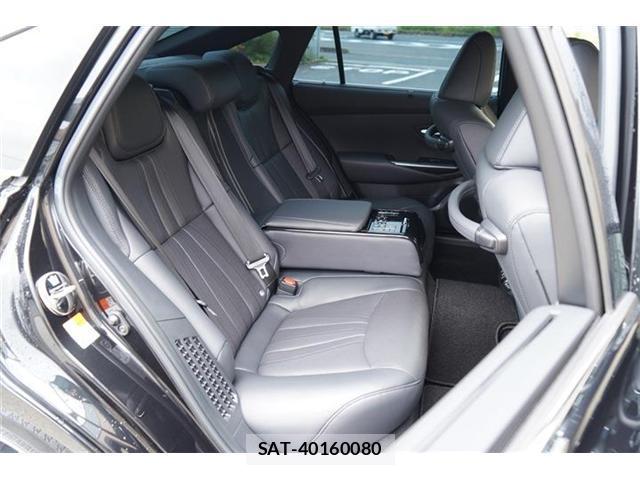 Toyota CROWN HYBRID 2021-06 8549320-12