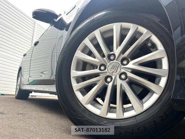 Toyota CROWN HYBRID 2017-03 8549373-12