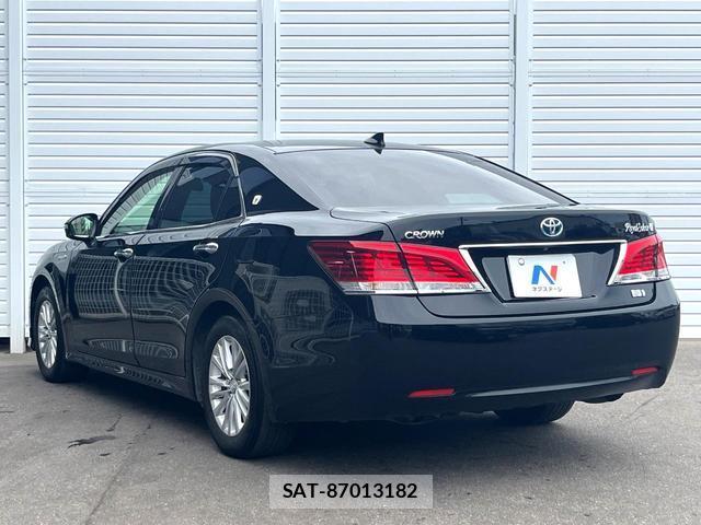 Toyota CROWN HYBRID 2017-03 8549373-17