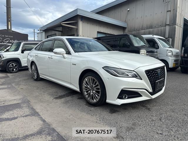 Toyota CROWN HYBRID 2019-08 8549380-5