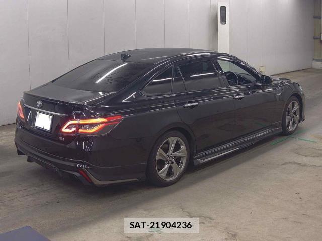 Toyota CROWN HYBRID 2018-06 8549859-4