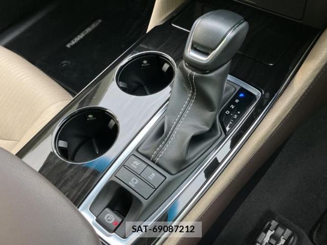 Toyota CROWN HYBRID 2019-11 8550098-17