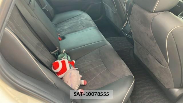 Toyota CROWN HYBRID 2019-02 8550387-6