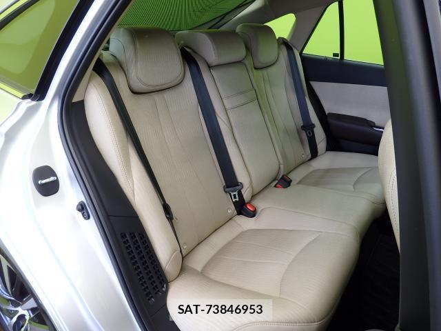 Toyota CROWN HYBRID 2019-03 8550882-10