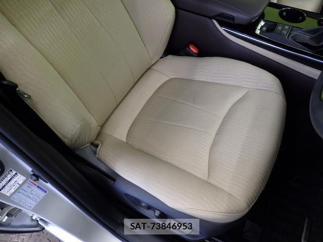 Toyota CROWN HYBRID 2019-03 8550882-8