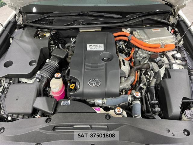 Toyota CROWN HYBRID 2018-04 8550965-18