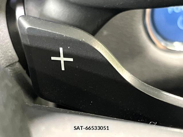 Toyota CROWN HYBRID 2019-07 8551059-6