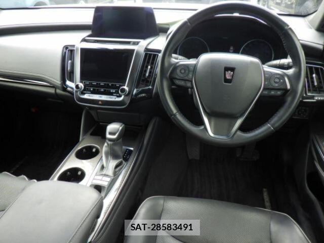 Toyota CROWN HYBRID 2018-09 8551274-5