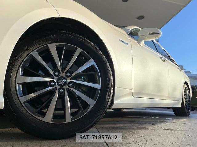 Toyota CROWN HYBRID 2018-12 8551362-11