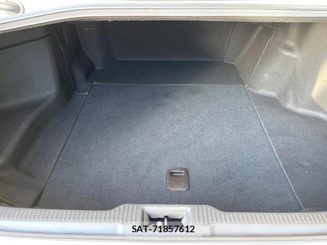 Toyota CROWN HYBRID 2018-12 8551362-16