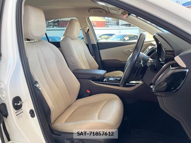 Toyota CROWN HYBRID 2018-12 8551362-7