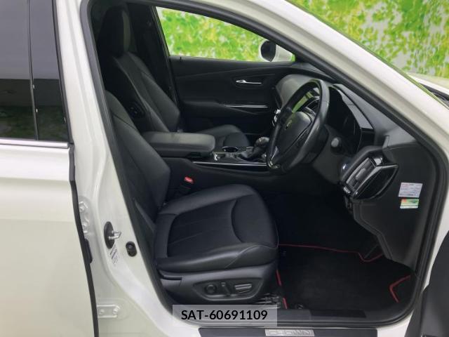 Toyota CROWN HYBRID 2020-05 8552272-3