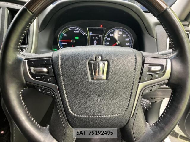 Toyota CROWN HYBRID 2018-02 8552680-14