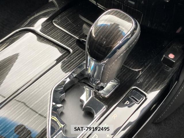Toyota CROWN HYBRID 2018-02 8552680-17