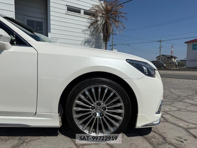 Toyota CROWN MAJESTA 2014-12 8545905-14