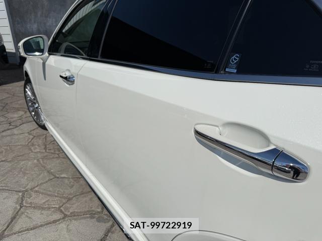 Toyota CROWN MAJESTA 2014-12 8545905-18