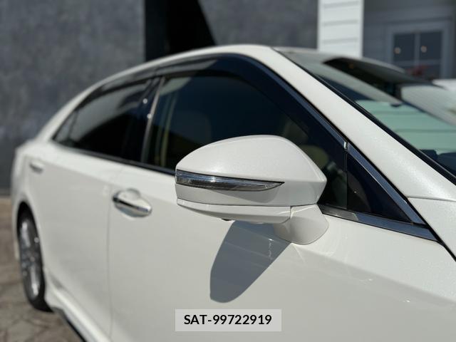 Toyota CROWN MAJESTA 2014-12 8545905-8