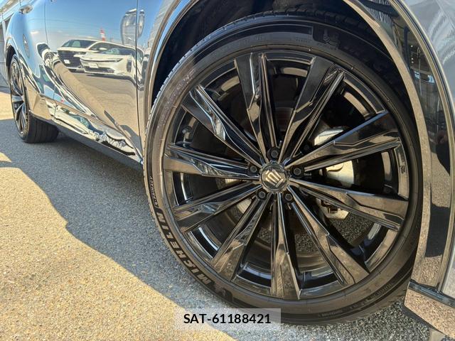 Toyota CROWN 2025-12 8545927-12