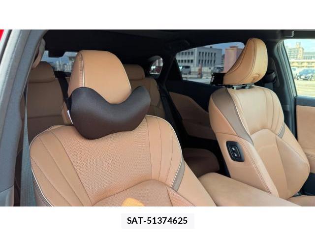 Toyota CROWN 2024-10 8548951-5
