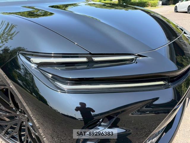 Toyota CROWN 2024-06 8549886-13
