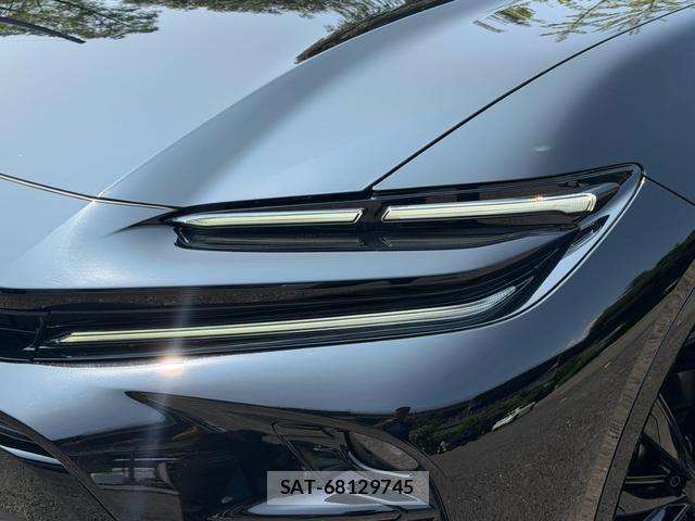 Toyota CROWN 2024-11 8549888-4