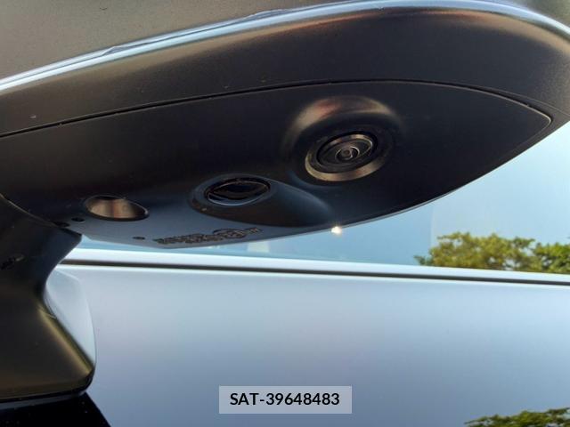 Toyota CROWN 2025-11 8549889-10