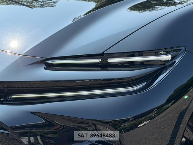 Toyota CROWN 2025-11 8549889-4
