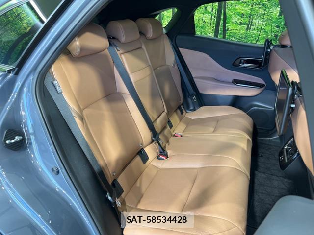 Toyota CROWN 2024-02 8549927-8