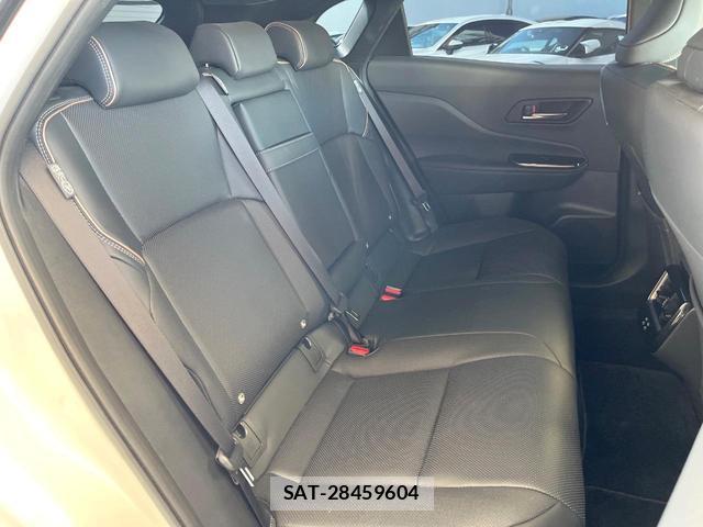 Toyota CROWN 2024-10 8551361-7