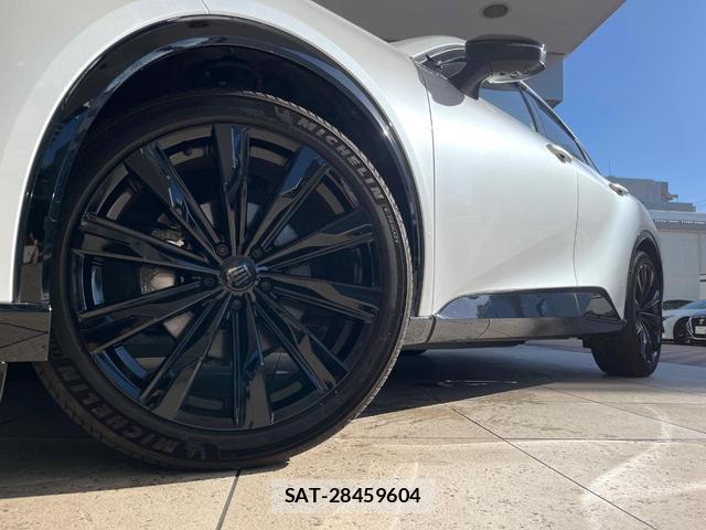 Toyota CROWN 2024-10 8551361-9