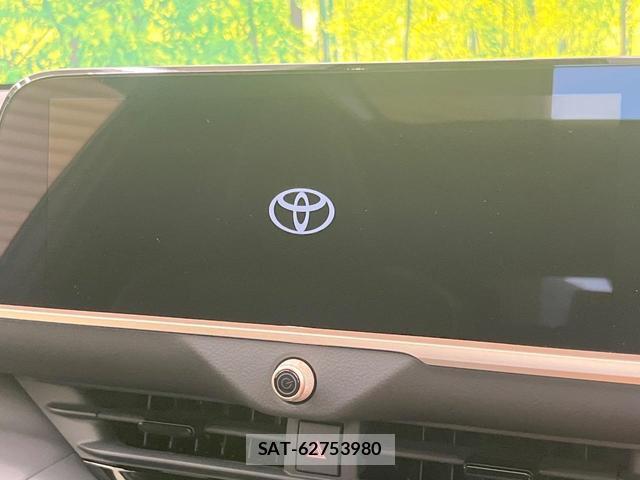 Toyota CROWN 2025-01 8551684-3