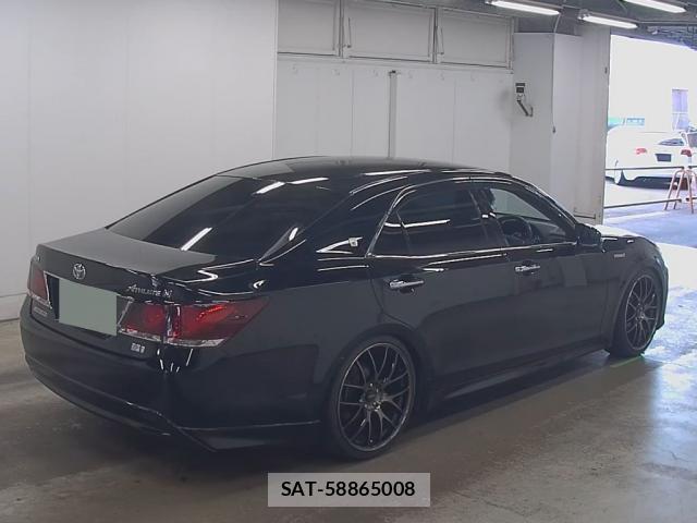 Toyota CROWN 2015-06 8545861-1