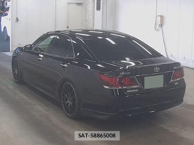 Toyota CROWN 2015-06 8545861-5