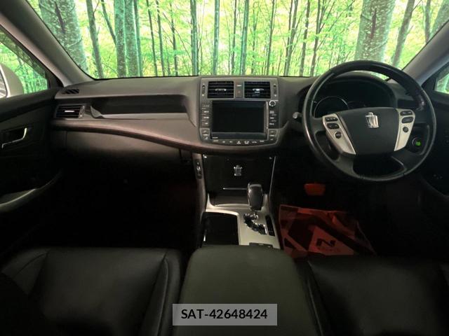 Toyota CROWN 2011-12 8547232-1
