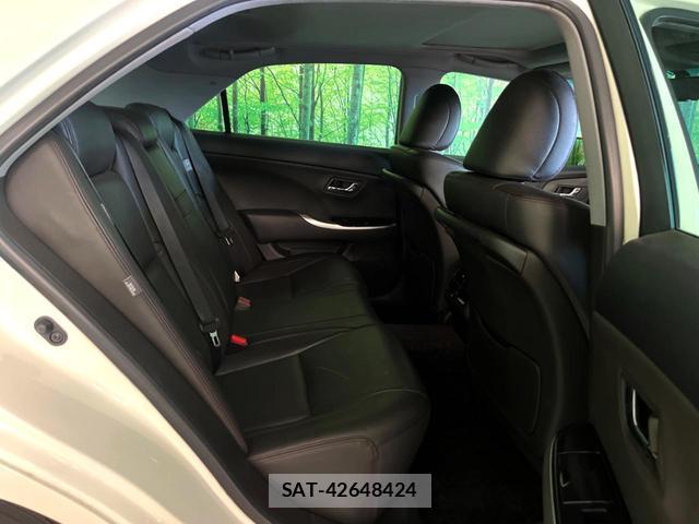 Toyota CROWN 2011-12 8547232-9