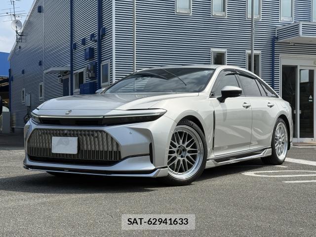 Toyota CROWN 2025-05 8547957-0