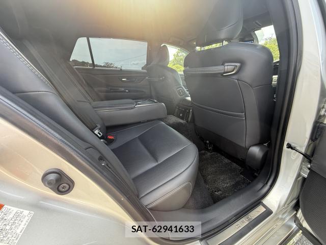 Toyota CROWN 2025-05 8547957-6