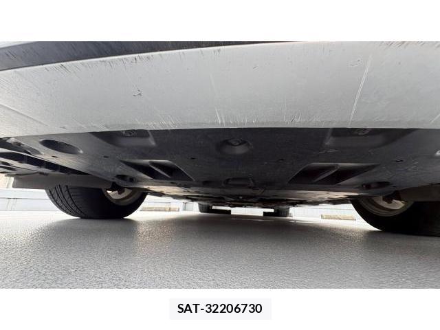 Toyota CROWN 2015-10 8548876-12