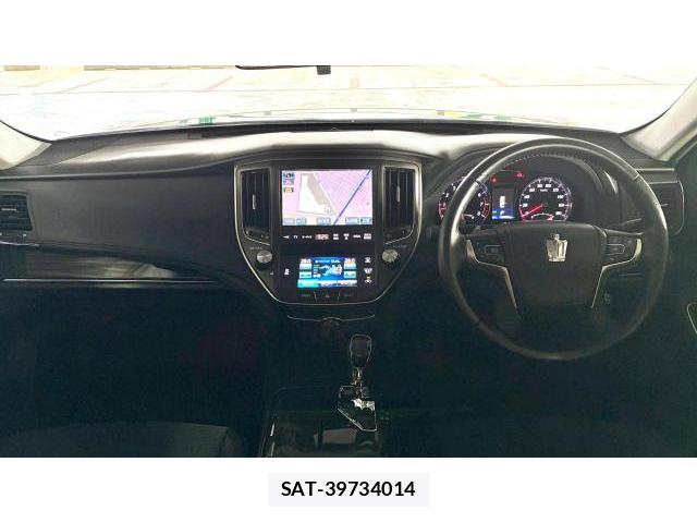 Toyota CROWN 2013 8548884-4