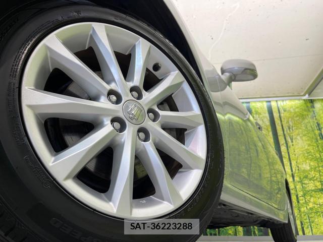 Toyota CROWN 2011-11 8549570-12