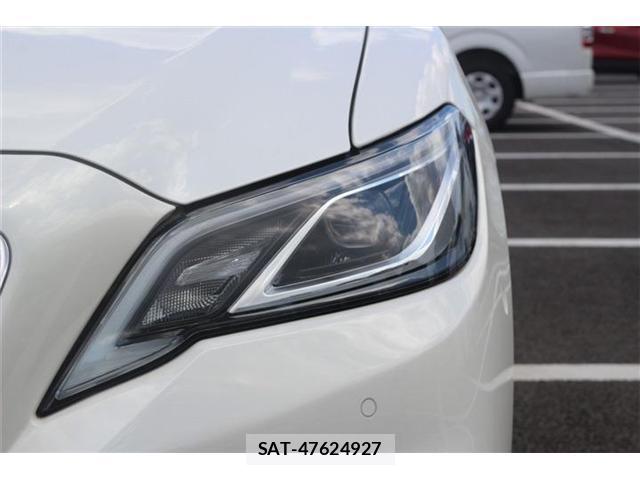 Toyota CROWN 2019-11 8550743-11