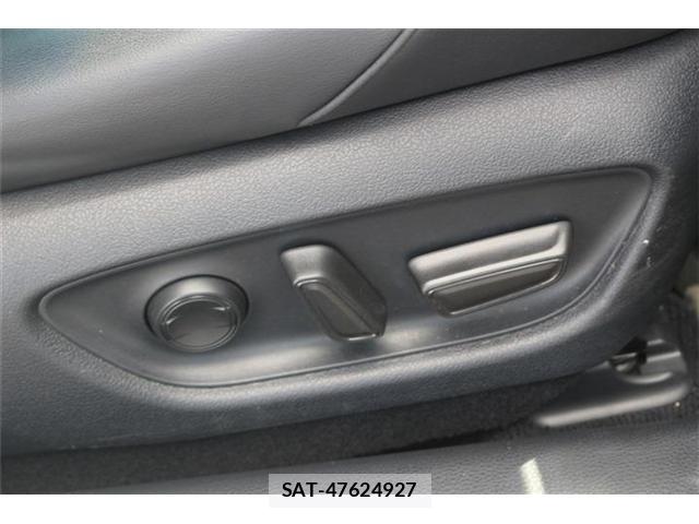 Toyota CROWN 2019-11 8550743-4
