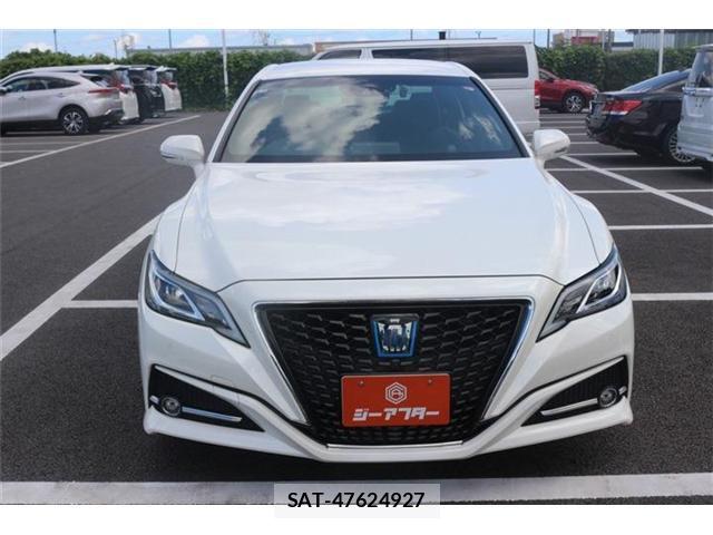 Toyota CROWN 2019-11 8550743-6