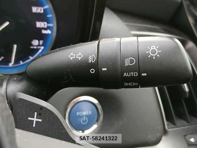 Toyota CROWN 2021-06 8551084-17