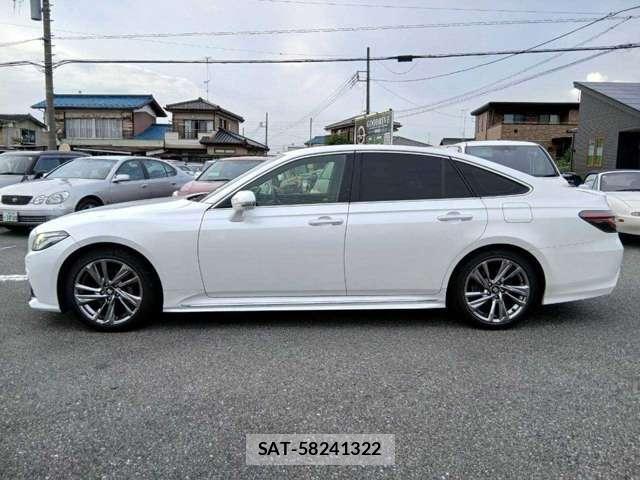 Toyota CROWN 2021-06 8551084-3