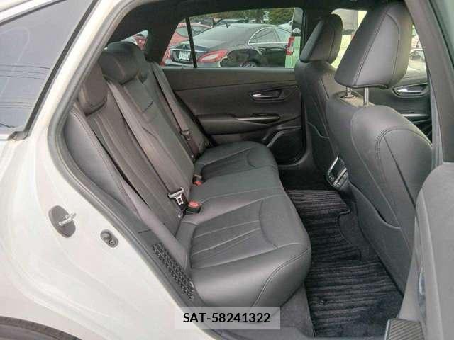 Toyota CROWN 2021-06 8551084-7