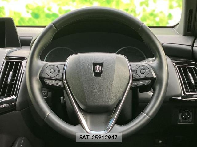 Toyota CROWN 2018-06 8552278-15