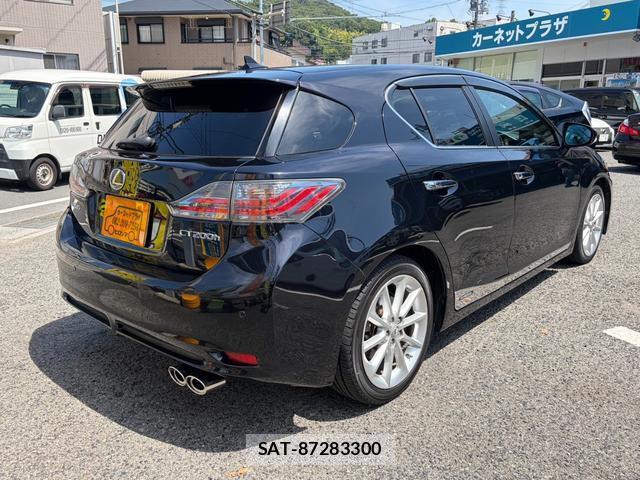 Lexus CT 2011-05 8546374-3